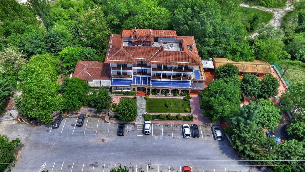 尼菲力酒店 科扎尼 外观 照片